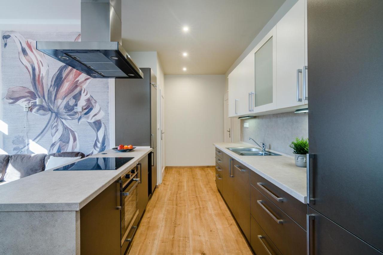 Days - Bright - Fast Wifi - Quiet Area Apartmán *