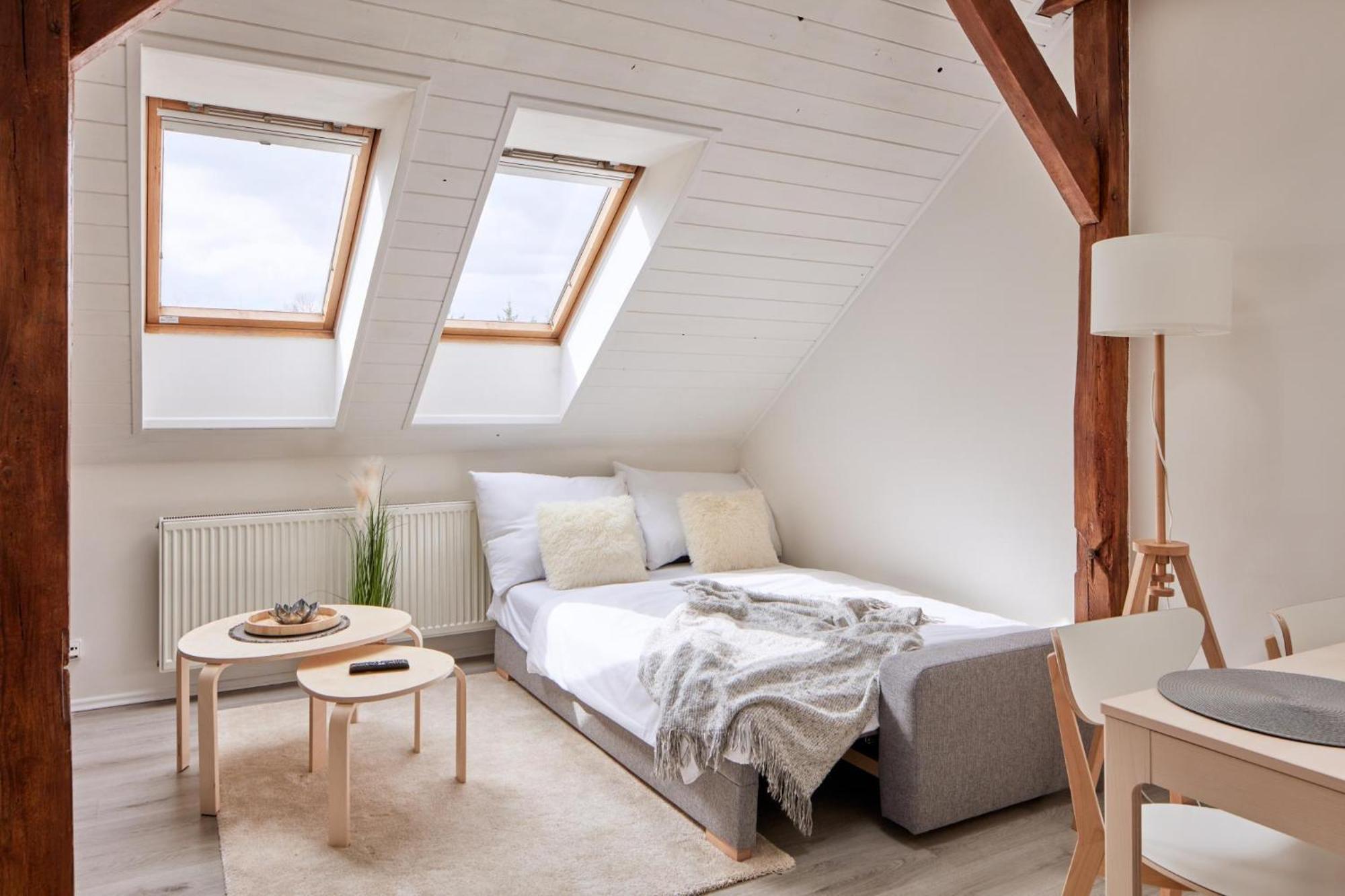 Days - Bright - Fast Wifi - Quiet Area Apartmán